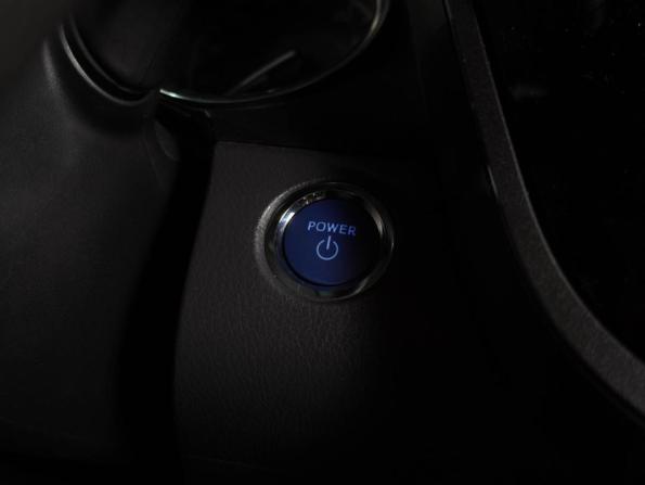 Toyota Camry VIII (XV70) Рестайлинг с пробегом 2020 года, цена 2 749 000 рублей, 113030 км, седан, Автокод Объявления