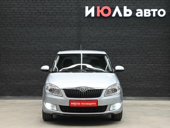 Skoda Fabia II Рестайлинг с пробегом 2011 года, цена 540 000 рублей, 223180 км, хэтчбек, Автокод Объявления