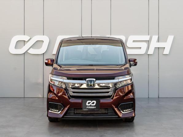 Honda Stepwgn V Рестайлинг с пробегом 2021 года, цена 2 650 000 рублей, 30645 км, минивэн, Автокод Объявления