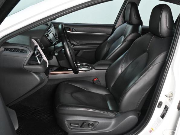Toyota Camry VIII (XV70) с пробегом 2018 года, цена 2 699 000 рублей, 184067 км, седан, Автокод Объявления