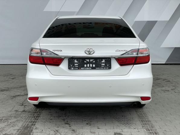 Toyota Camry VII (XV50) Рестайлинг с пробегом 2015 года, цена 1 868 000 рублей, 227640 км, седан, Автокод Объявления