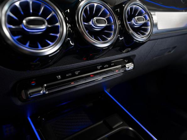 Mercedes-Benz GLB AMG I (X247) с пробегом 2020 года, цена 4 900 000 рублей, 52686 км, внедорожник, Автокод Объявления