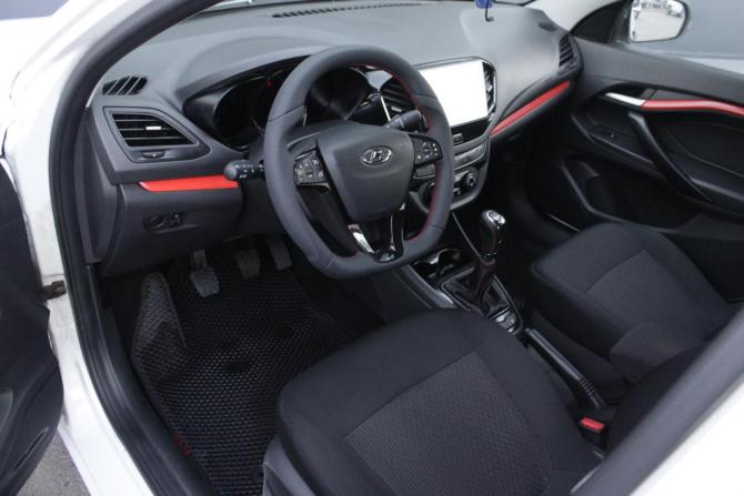 Lada (ВАЗ) Vesta I с пробегом 2019 года, цена 895 000 рублей, 97959 км, седан, Автокод Объявления