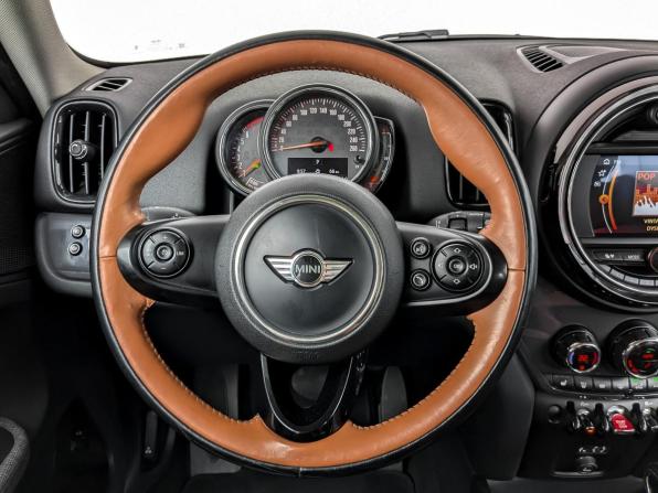 Mini Countryman II с пробегом 2018 года, цена 2 600 000 рублей, 28859 км, внедорожник, Автокод Объявления