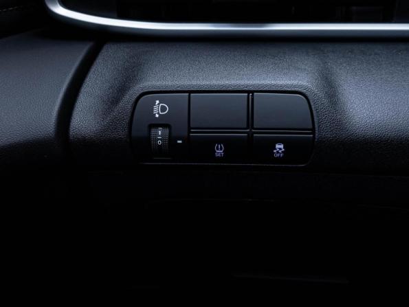 Hyundai Elantra VII (CN7) Рестайлинг с пробегом 2023 года, цена 2 070 000 рублей, 47047 км, седан, Автокод Объявления