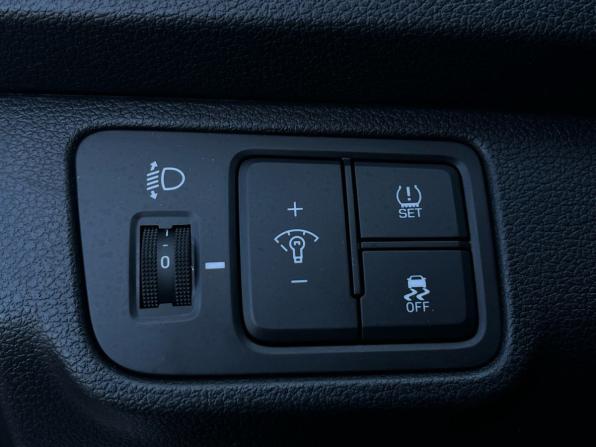 Hyundai Solaris II с пробегом 2019 года, цена 1 250 000 рублей, 102210 км, седан, Автокод Объявления