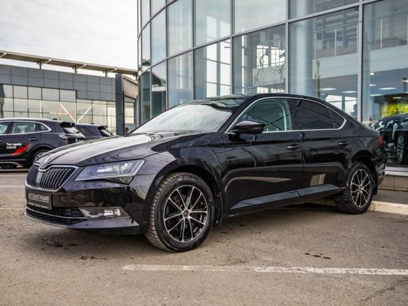 Skoda Superb III с пробегом 2016 года, цена 1 828 000 рублей, 184842 км, лифтбек, Автокод Объявления