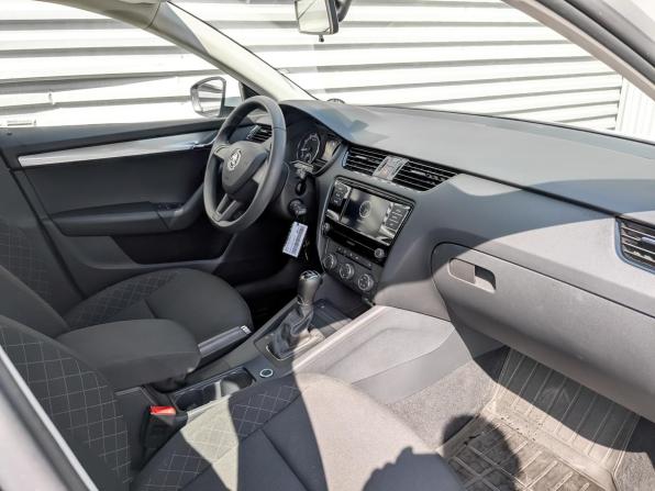 Skoda Octavia III (A7) Рестайлинг с пробегом 2020 года, цена 2 145 000 рублей, 65372 км, лифтбек, Автокод Объявления