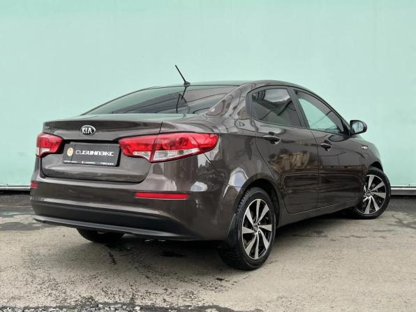 Kia Rio III Рестайлинг с пробегом 2015 года, цена 1 059 000 рублей, 136000 км, седан, Автокод Объявления