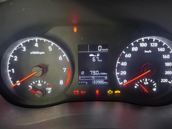 Hyundai Solaris II с пробегом 2018 года, цена 990 000 рублей, 134000 км, седан, Автокод Объявления