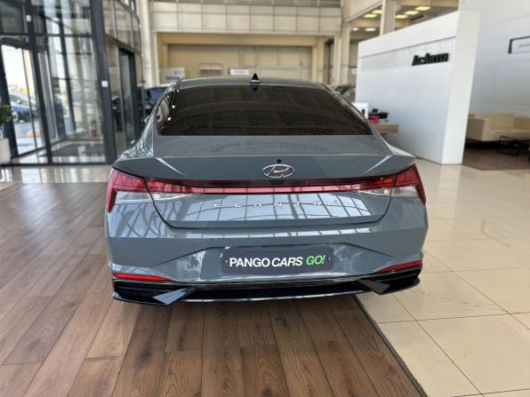 Hyundai Elantra VII (CN7) с пробегом 2022 года, цена 1 899 000 рублей, 71283 км, седан, Автокод Объявления