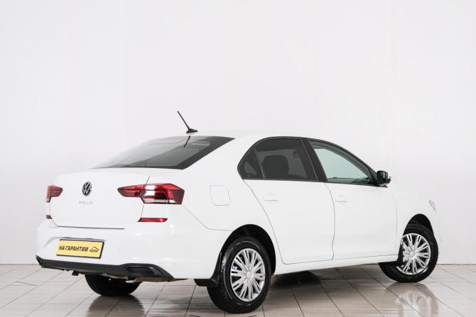 Volkswagen Polo VI с пробегом 2021 года, цена 1 349 000 рублей, 63060 км, лифтбек, Автокод Объявления