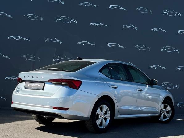 Skoda Octavia IV (A8) с пробегом 2021 года, цена 2 462 400 рублей, 62883 км, лифтбек, Автокод Объявления