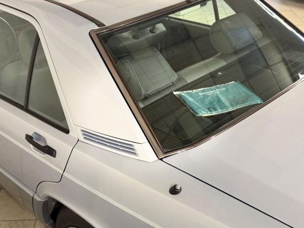 Mercedes-Benz 190 (W201) с пробегом 1984 года, цена 1 750 000 рублей, 91000 км, седан, Автокод Объявления