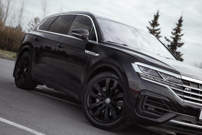 Volkswagen Touareg III с пробегом 2019 года, цена 4 799 700 рублей, 139885 км, внедорожник, Автокод Объявления