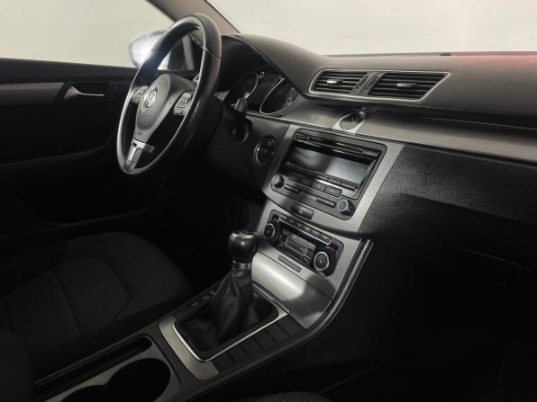 Volkswagen Passat B7 с пробегом 2011 года, цена 990 000 рублей, 164424 км, седан, Автокод Объявления
