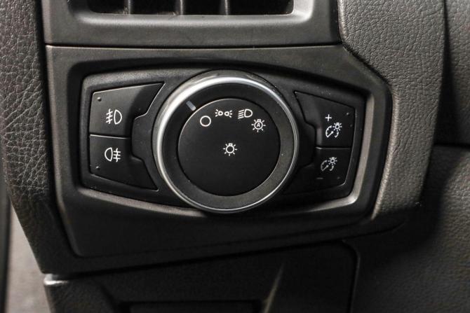 Ford Focus III Рестайлинг с пробегом 2018 года, цена 1 589 000 рублей, 85000 км, универсал, Автокод Объявления