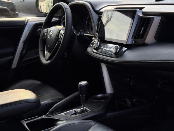 Toyota RAV4 IV (XA40) с пробегом 2013 года, цена 1 450 000 рублей, 318237 км, внедорожник, Автокод Объявления