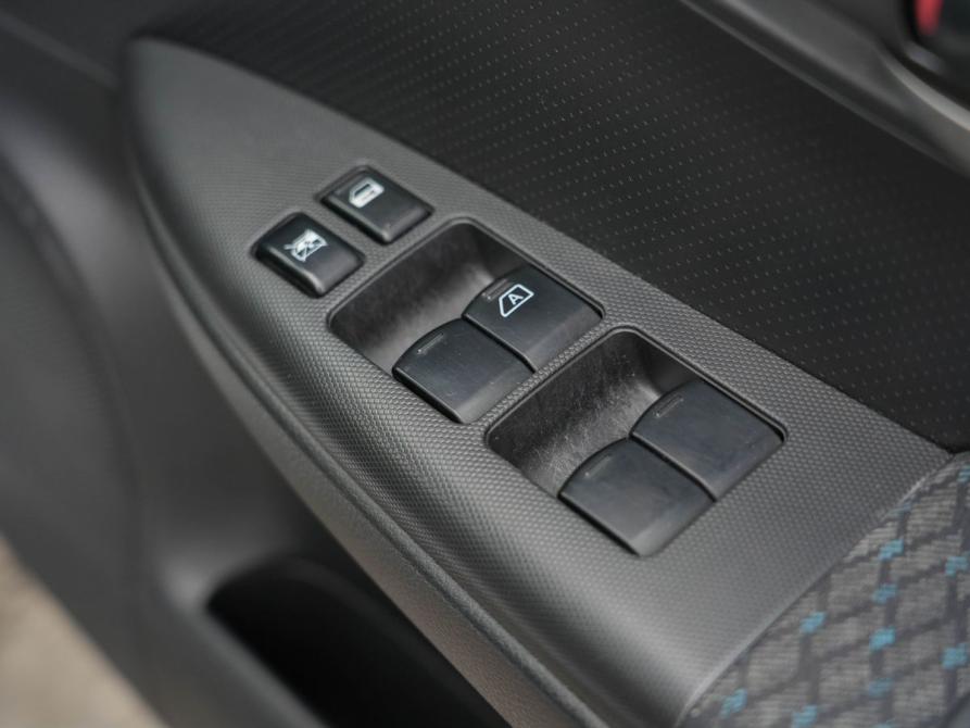 Nissan Note I Рестайлинг Новосибирск  - изображение 12