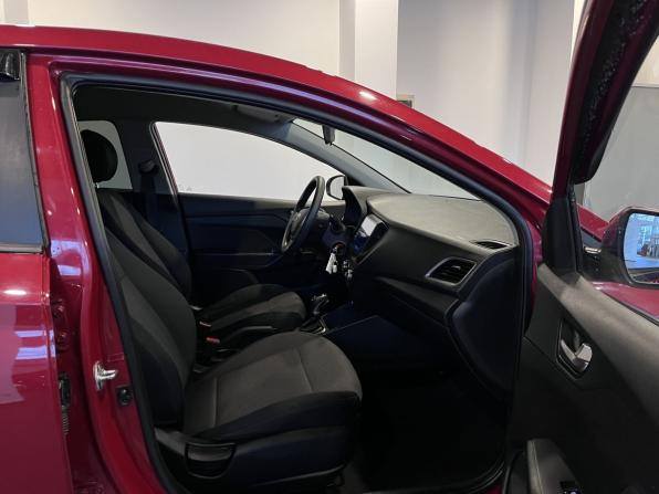Hyundai Solaris II с пробегом 2018 года, цена 1 025 000 рублей, 213589 км, седан, Автокод Объявления