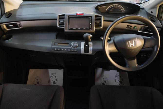 Honda Freed I с пробегом 2011 года, цена 1 219 000 рублей, 160000 км, компактвэн, Автокод Объявления