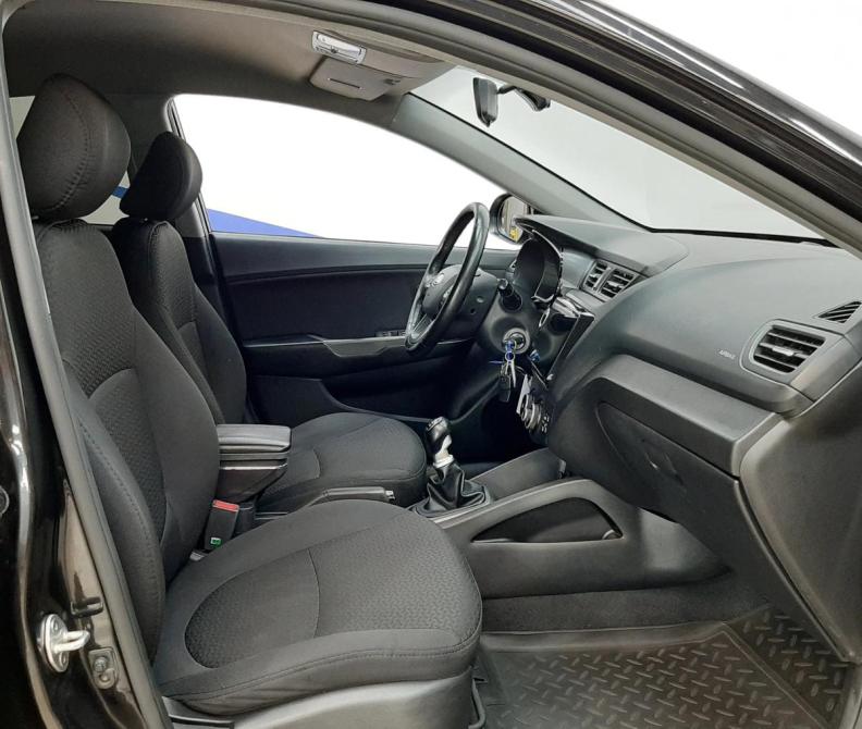 Kia Rio III Москва  - изображение 11