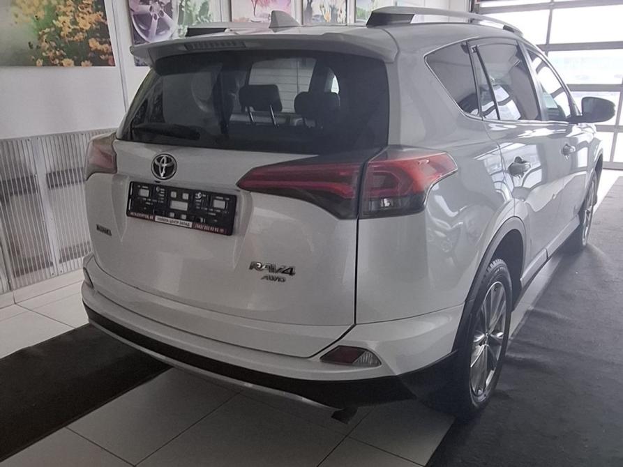 Toyota RAV4 IV (XA40) Рестайлинг Екатеринбург  - изображение 4