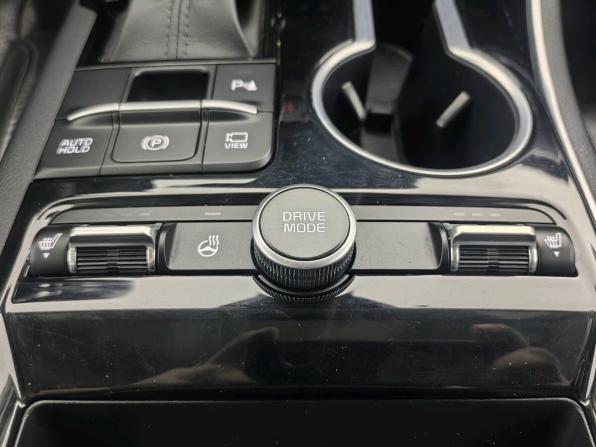 Kia K5 III с пробегом 2021 года, цена 2 400 000 рублей, 75500 км, седан, Автокод Объявления
