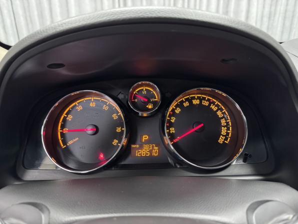 Opel Antara I Рестайлинг с пробегом 2013 года, цена 1 237 000 рублей, 128510 км, внедорожник, Автокод Объявления