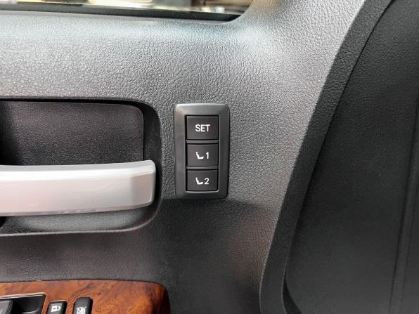 Toyota Tundra II с пробегом 2012 года, цена 6 245 000 рублей, 32482 км, offers.body_type.unknown, Автокод Объявления