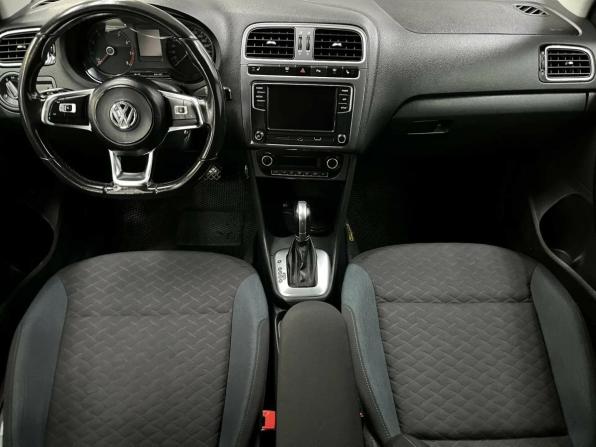 Volkswagen Polo V Рестайлинг с пробегом 2019 года, цена 1 177 187 рублей, 143803 км, седан, Автокод Объявления