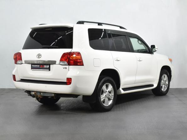Toyota Land Cruiser 200 Series Рестайлинг 1 с пробегом 2015 года, цена 4 309 995 рублей, 337312 км, внедорожник, Автокод Объявления