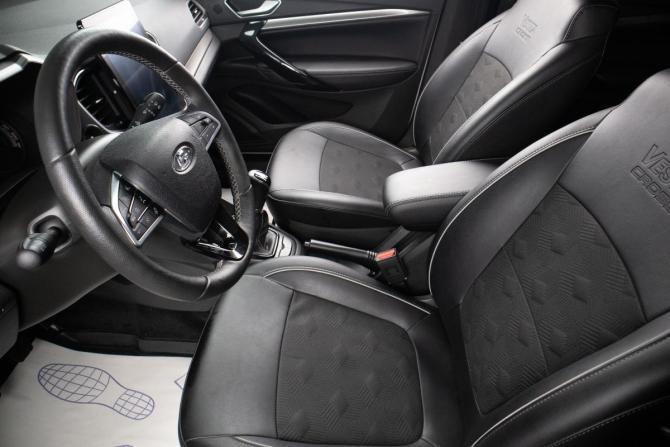 Lada (ВАЗ) Vesta I Рестайлинг (NG) с пробегом 2024 года, цена 1 559 000 рублей, 22749 км, универсал, Автокод Объявления