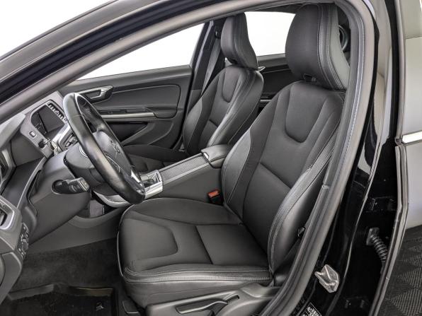 Volvo S60 II Рестайлинг с пробегом 2017 года, цена 2 150 000 рублей, 53376 км, седан, Автокод Объявления