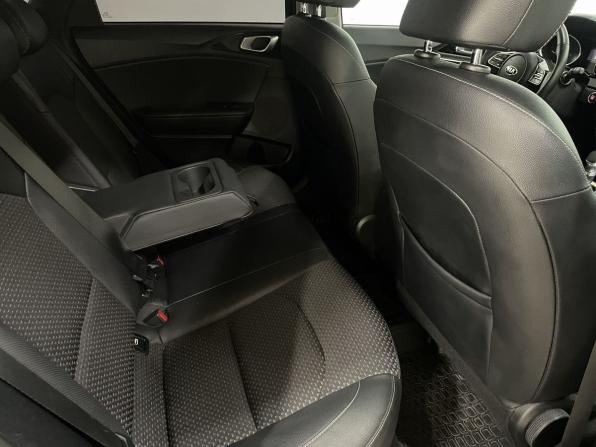 Kia Ceed III с пробегом 2019 года, цена 1 869 000 рублей, 97083 км, универсал, Автокод Объявления
