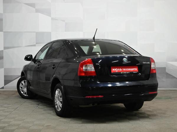 Skoda Octavia II (A5) Рестайлинг с пробегом 2011 года, цена 850 000 рублей, 217347 км, лифтбек, Автокод Объявления