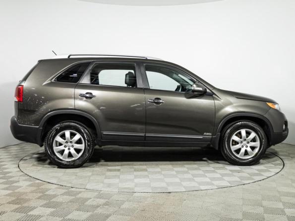 Kia Sorento II с пробегом 2011 года, цена 1 049 700 рублей, 276617 км, внедорожник, Автокод Объявления