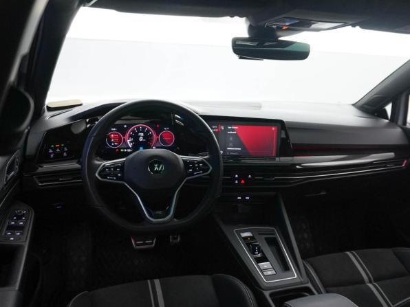 Volkswagen Golf VIII с пробегом 2022 года, цена 2 888 444 рубля, 57682 км, хэтчбек, Автокод Объявления