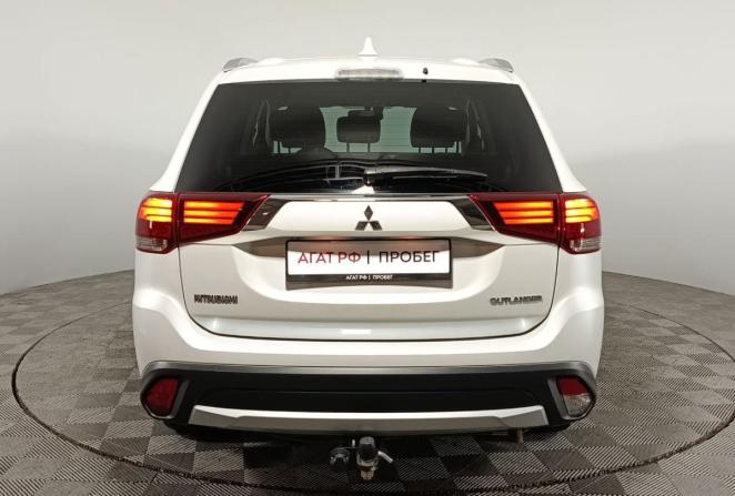 Mitsubishi Outlander III Рестайлинг 2 с пробегом 2018 года, цена 1 990 000 рублей, 96529 км, внедорожник, Автокод Объявления