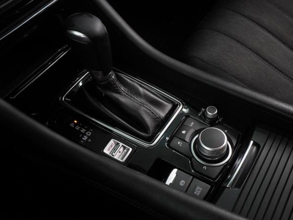 Mazda 6 III (GJ) Рестайлинг 2 с пробегом 2021 года, цена 2 449 000 рублей, 80253 км, седан, Автокод Объявления