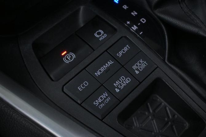 Toyota RAV4 V (XA50) с пробегом 2023 года, цена 3 332 000 рублей, 89823 км, внедорожник, Автокод Объявления