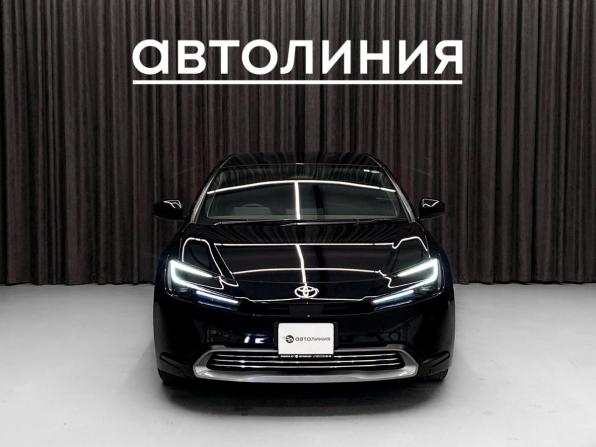 Toyota Prius V (XW60) с пробегом 2023 года, цена 3 500 000 рублей, 26000 км, лифтбек, Автокод Объявления