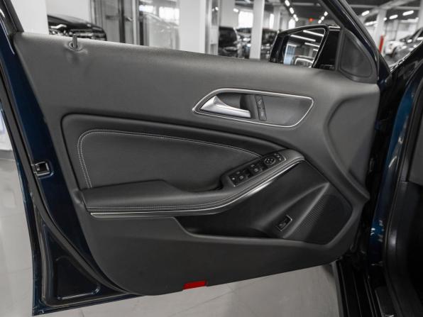 Mercedes-Benz GLA I (X156) Рестайлинг с пробегом 2017 года, цена 2 680 000 рублей, 77492 км, внедорожник, Автокод Объявления