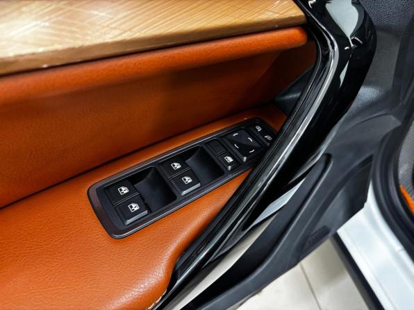 Lada (ВАЗ) Vesta I Рестайлинг (NG) с пробегом 2023 года, цена 1 365 000 рублей, 18820 км, универсал, Автокод Объявления
