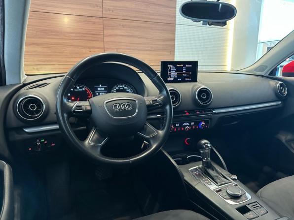 Audi A3 III (8V) с пробегом 2013 года, цена 1 149 000 рублей, 158123 км, хэтчбек, Автокод Объявления