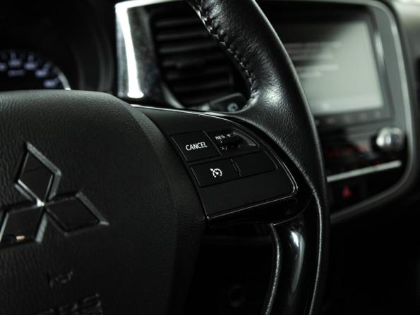 Mitsubishi Outlander III Рестайлинг 3 с пробегом 2020 года, цена 2 649 700 рублей, 87699 км, внедорожник, Автокод Объявления