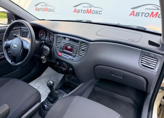 Kia Rio II Рестайлинг с пробегом 2011 года, цена 580 000 рублей, 135650 км, хэтчбек, Автокод Объявления