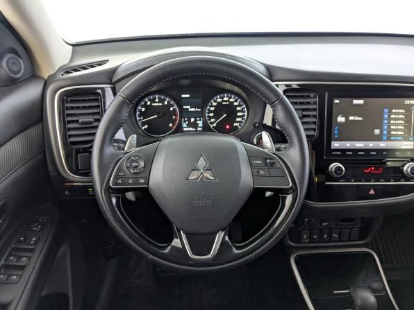 Mitsubishi Outlander III Рестайлинг 3 с пробегом 2021 года, цена 3 000 000 рублей, 95753 км, внедорожник, Автокод Объявления