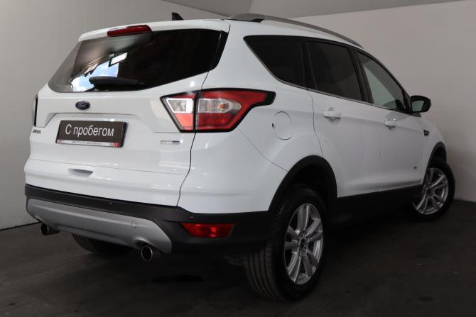 Ford Kuga II Рестайлинг с пробегом 2019 года, цена 1 499 000 рублей, 146000 км, внедорожник, Автокод Объявления