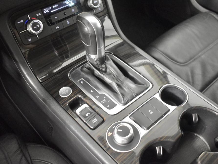 Volkswagen Touareg II Рестайлинг Казань  - изображение 22